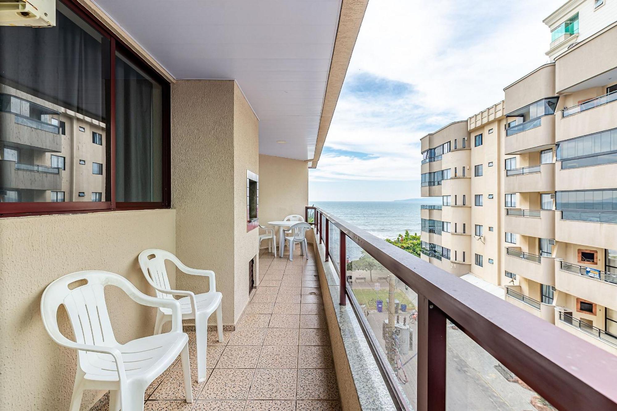 Apto Pe Na Areia Vista Mar Em Meia Praia Evb308 Itapema Εξωτερικό φωτογραφία