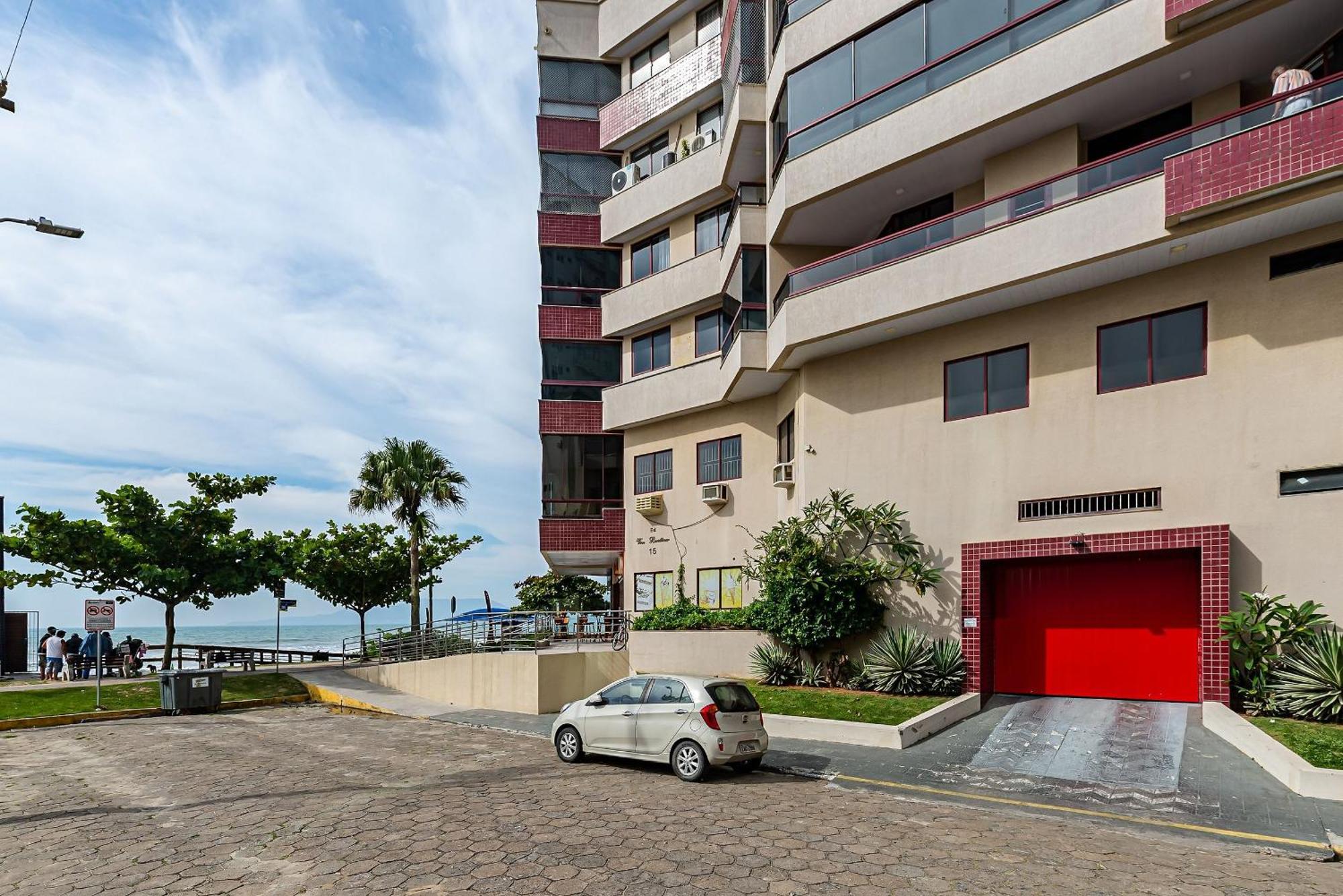Apto Pe Na Areia Vista Mar Em Meia Praia Evb308 Itapema Εξωτερικό φωτογραφία